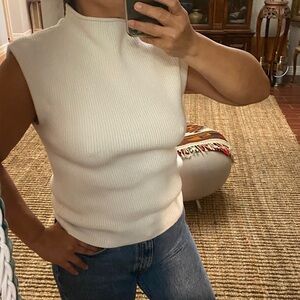 Aritzia Off-White Ribbed Muscle Tee